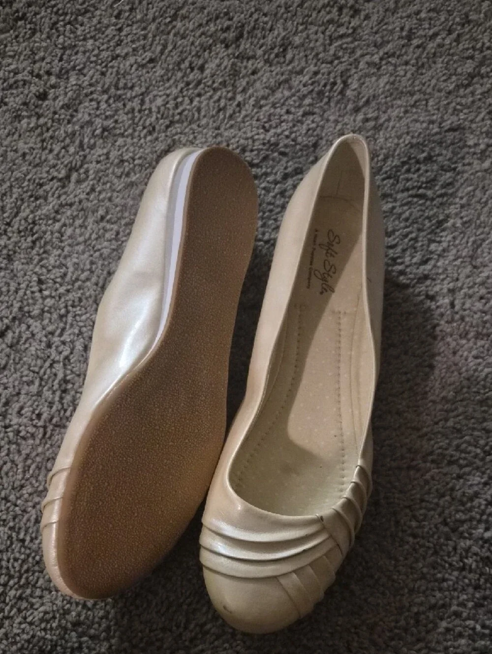 Skechers Nude Slip-On Women’s Pleated Ballet Flats